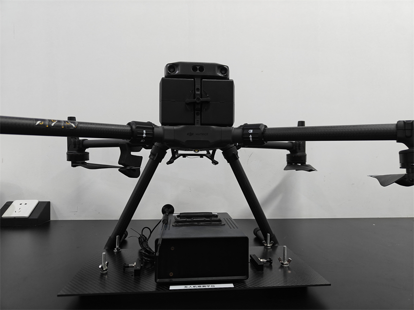 無人機(jī)吸附管采集系統(tǒng)圖 - 副本.jpg